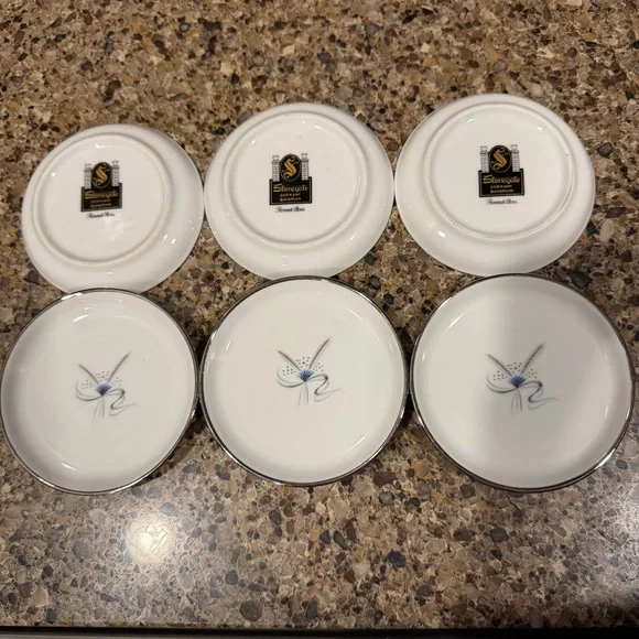 VINTAGE MCM STONEGATE "HARVEST STARS" BUTTER PATS SET OF 6
DISCONTINUED PATTERN - Picture 2 of 11